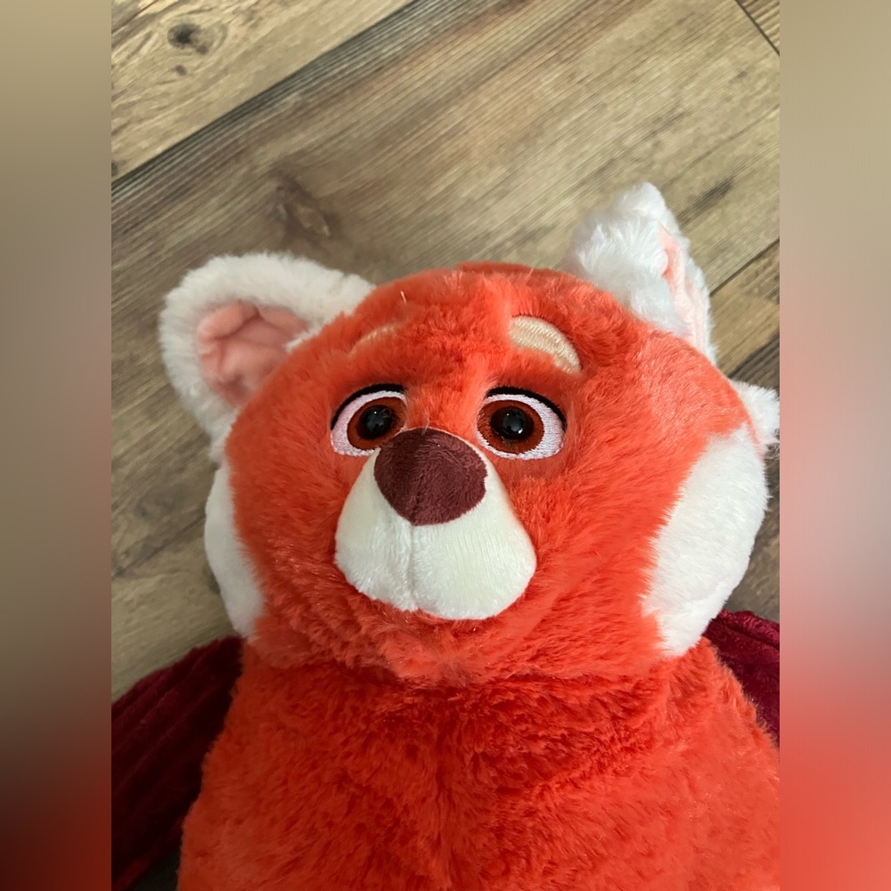 Disney’s Turning Red - Red Panda Mei